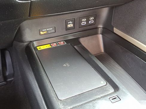 Certified 2025 Toyota Camry LE image 23