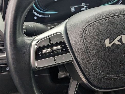 Used 2025 Kia Telluride S image 17