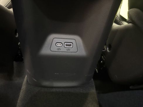 Certified 2022 Buick Envision Preferred FWD image 23