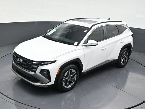 Used 2025 Hyundai Tucson SEL image 16