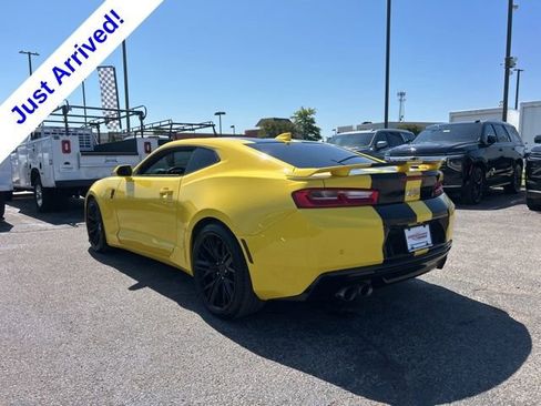 Used 2018 Chevrolet Camaro SS RWD image 5
