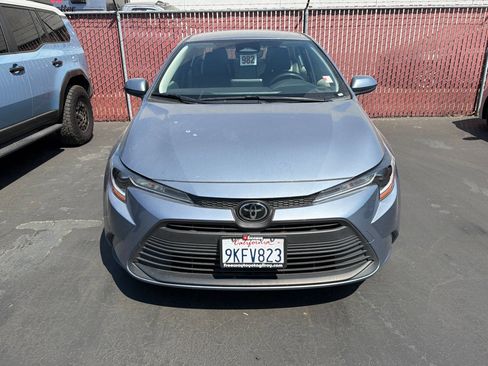 Used 2024 Toyota Corolla LE w/ LE Convenience Package FWD image 3