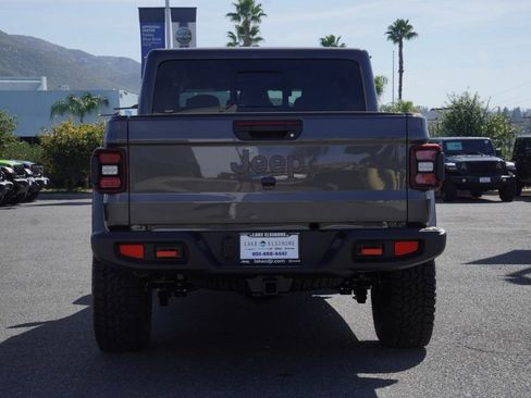 New 2026 Jeep Gladiator Mojave image 5