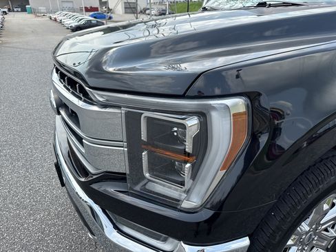 Used 2022 Ford F150 Lariat w/ Equipment Group 502A High AWD/4WD image 6