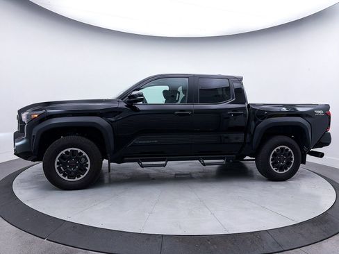 Used 2024 Toyota Tacoma TRD Off-Road w/ TRD Off Road Upgrade Package image 45