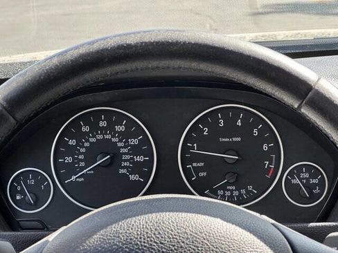 Used 2017 BMW 320i 320i 4dr Sedan image 15