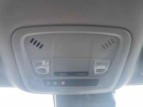 Used 2025 Chevrolet Malibu LT image 18