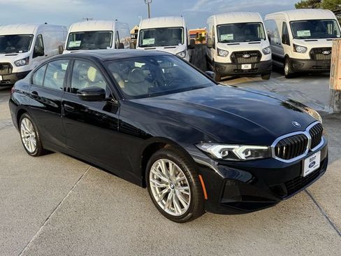 Used 2023 BMW 330i xDrive Sedan w/ Premium Package AWD/4WD image 3