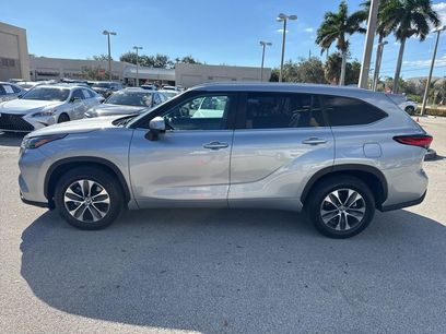 Used 2023 Toyota Highlander XLE