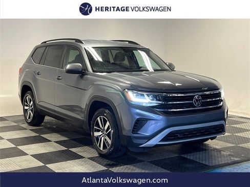 Certified 2022 Volkswagen Atlas SE image 1