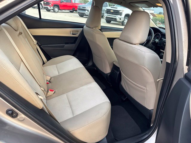 Used 2016 Toyota Corolla LE FWD image 6