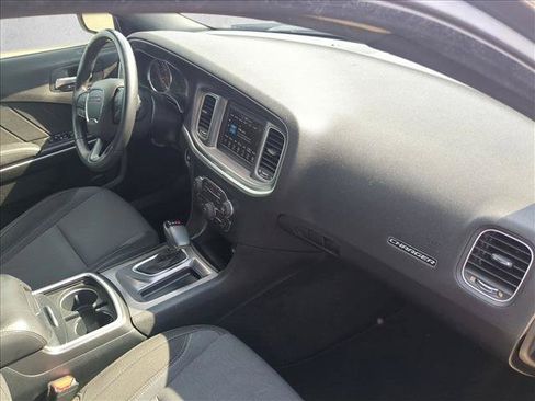Used 2020 Dodge Charger SXT RWD image 20