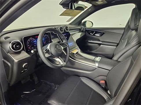 Certified 2025 Mercedes-Benz GLC 300 4MATIC image 9
