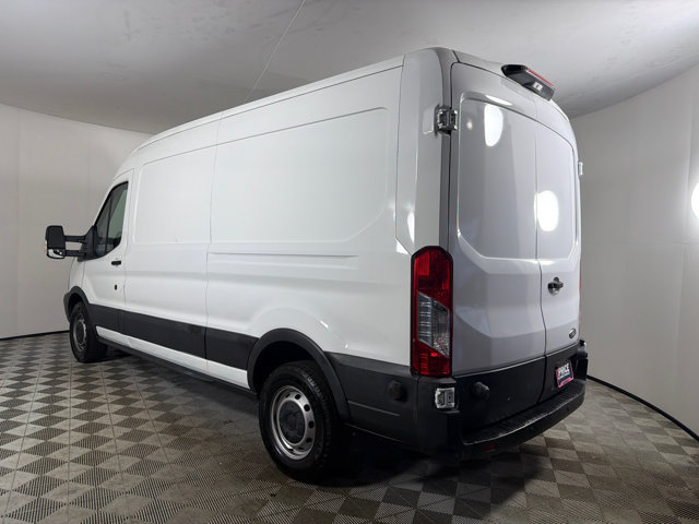 Used 2018 Ford Transit 250 148 Medium Roof RWD image 5