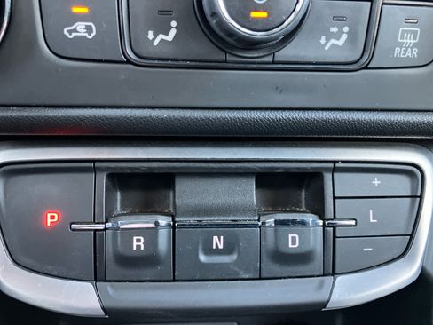 Certified 2023 GMC Terrain SLE w/ Driver Convenience Package image 27