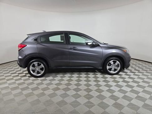 Used 2017 Honda HR-V LX image 12