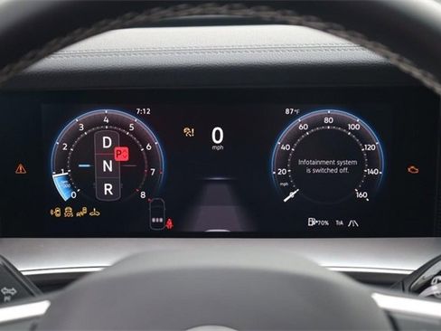 New 2025 Volkswagen Tiguan SE image 12