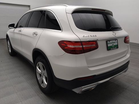 Used 2018 Mercedes-Benz GLC 300 w/ Premium Package image 5