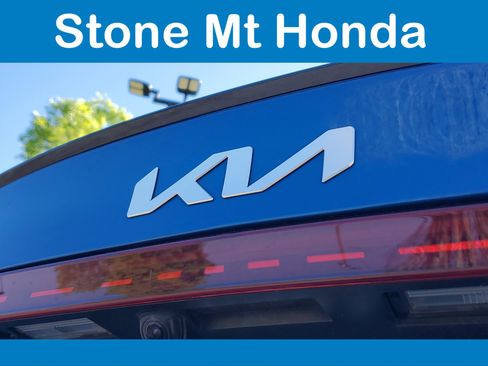 Used 2023 Kia Forte GT-Line w/ GT-Line Technology Package FWD image 9