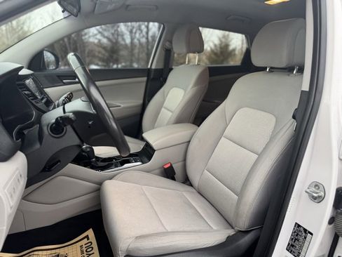 Used 2017 Hyundai Tucson Sport w/ Cargo Package image 11