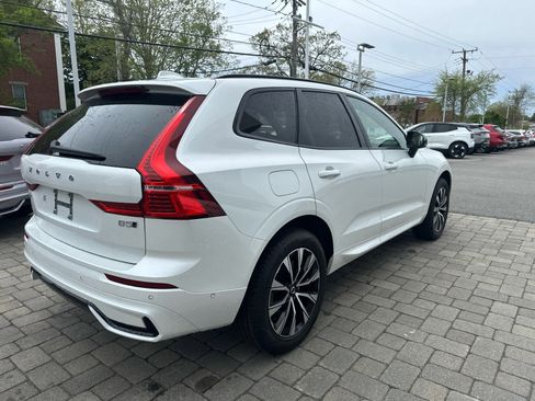 Used 2025 Volvo XC60 B5 Plus AWD/4WD image 37