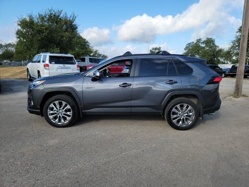 Used 2025 Toyota RAV4 XLE Premium FWD image 8