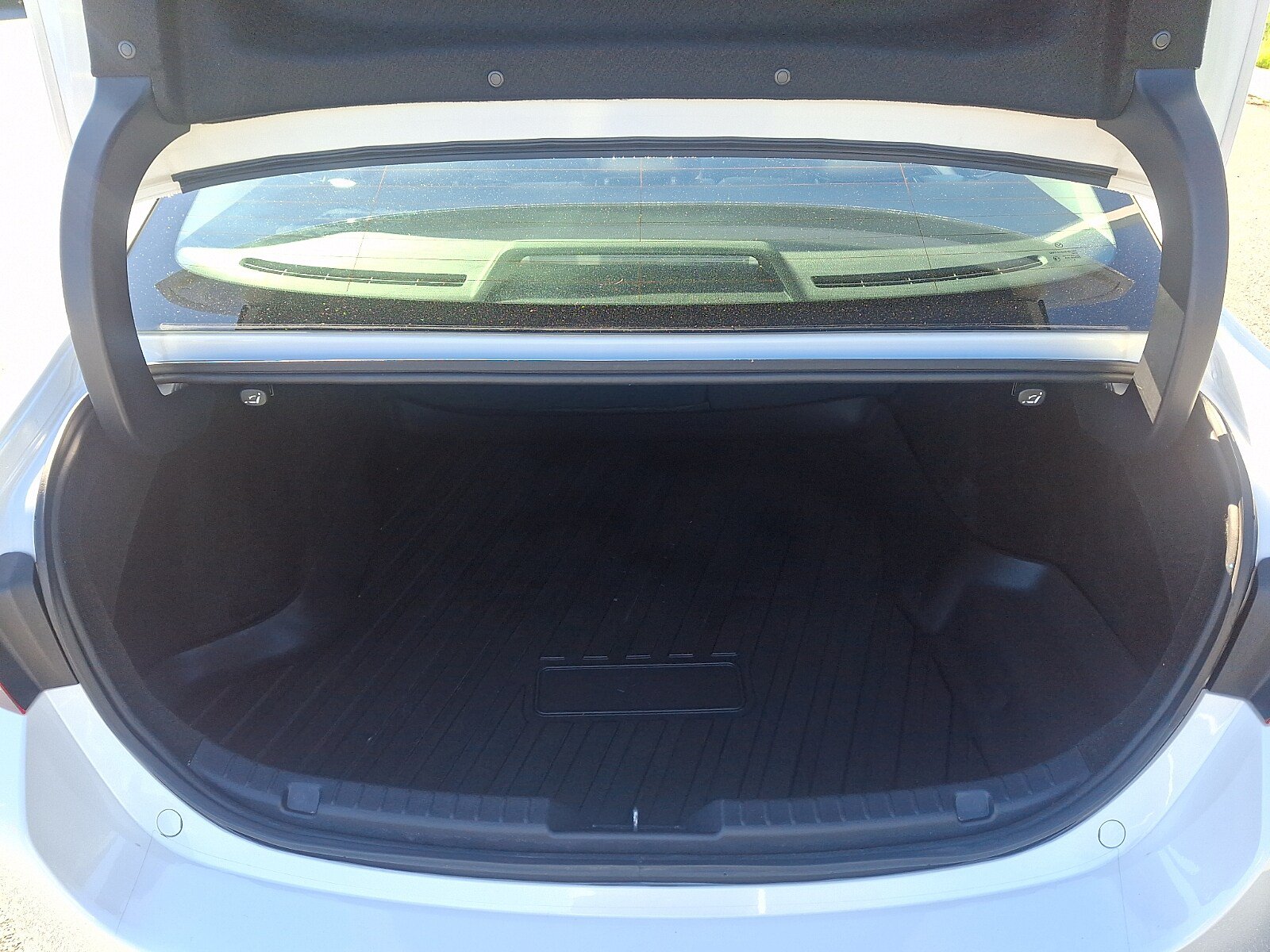 Used 2024 MAZDA MAZDA3 s FWD image 28