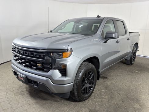 Used 2024 Chevrolet Silverado 1500 Custom AWD/4WD image 4