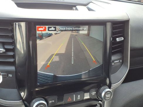 Used 2024 RAM 2500 Tradesman w/ Chrome Appearance Group image 15