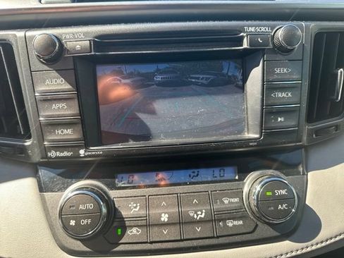 Used 2015 Toyota RAV4 XLE AWD/4WD image 16