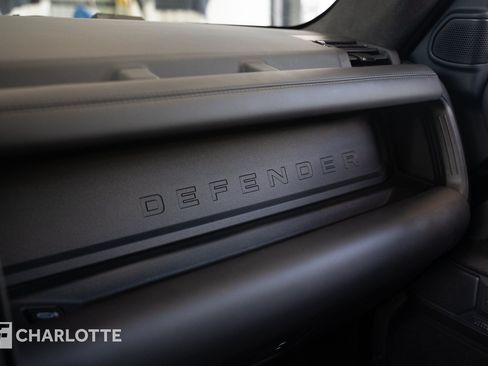 Used 2026 Land Rover Defender 110 OCTA AWD/4WD image 22