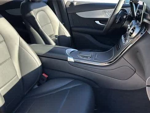 Certified 2022 Mercedes-Benz GLC 300 GLC 300 image 34