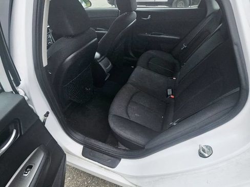 Used 2017 Kia Optima LX FWD image 5