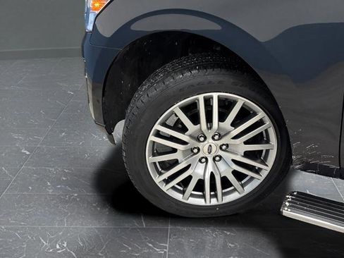 Used 2024 Ford Expedition Max Platinum image 39