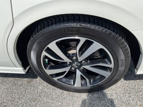 Used 2018 Honda Odyssey Elite image 9