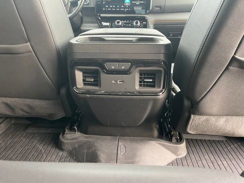 Used 2023 GMC Sierra 1500 AT4 w/ AT4 Premium Package image 28