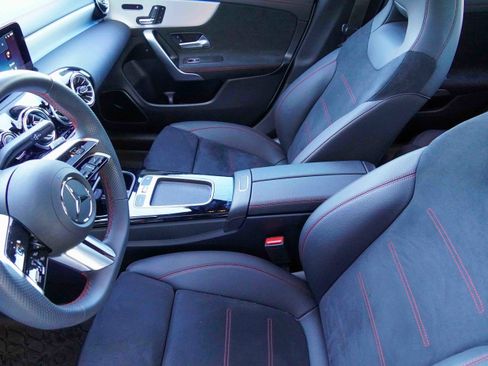 Used 2025 Mercedes-Benz CLA 250 CLA 250 image 11