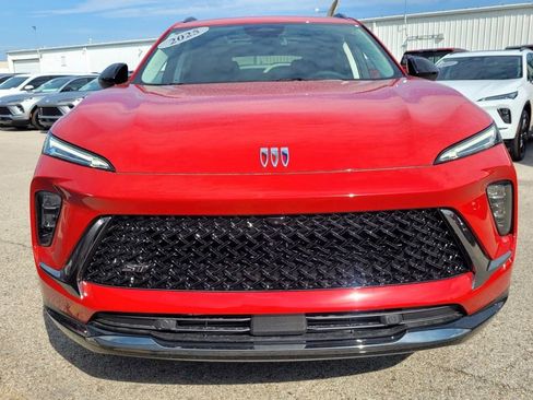 New 2025 Buick Envision Sport Touring image 8