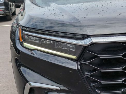 Certified 2023 Honda Pilot Touring image 14