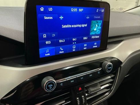 Used 2022 Ford Escape SE FWD image 23