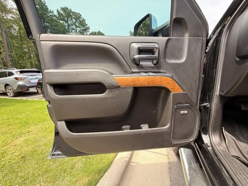 Used 2018 Chevrolet Silverado 2500 LTZ w/ Duramax Plus Package AWD/4WD image 16