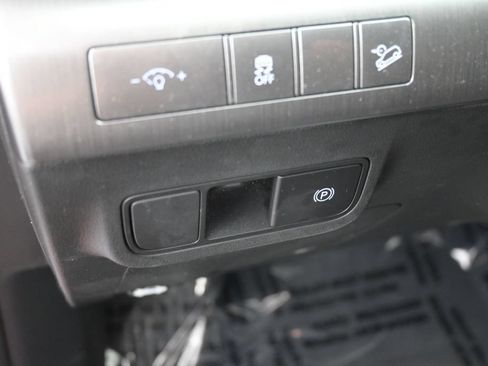 Used 2025 Hyundai Kona SEL AWD/4WD image 25