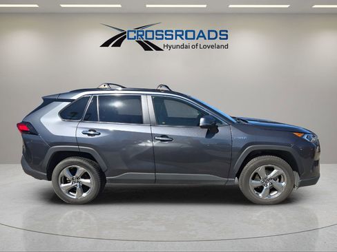 Used 2019 Toyota RAV4 Limited image 6