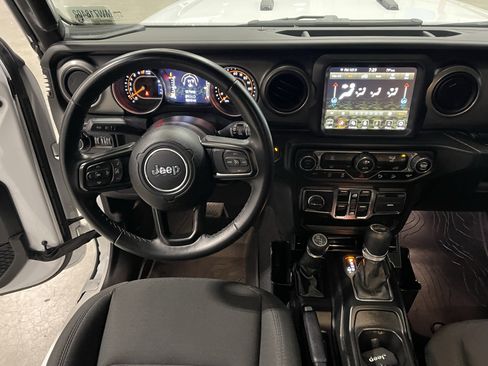 Used 2021 Jeep Wrangler Unlimited Sport w/ Sun And Sound Package AWD/4WD image 13