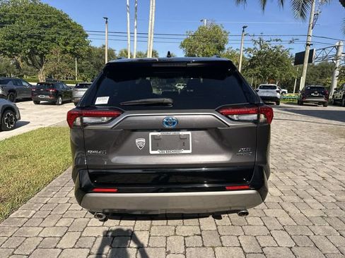 Used 2023 Toyota RAV4 XSE AWD/4WD image 36