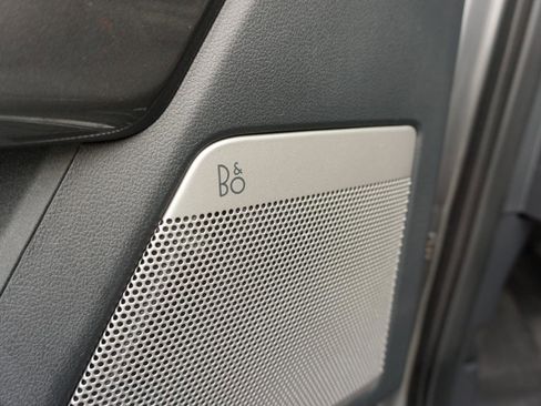 Used 2022 Ford F150 XLT w/ Equipment Group 302A High image 17