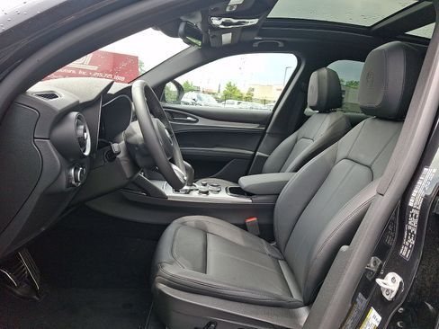 New 2026 Alfa Romeo Stelvio Sprint w/ Convenience Package AWD/4WD image 9