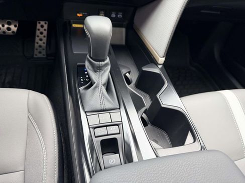 Certified 2025 Toyota Camry SE w/ Convenience Package image 7