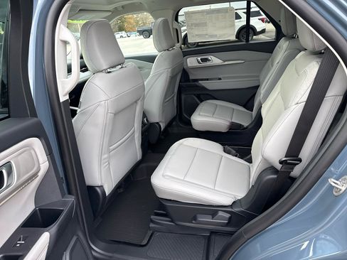 New 2026 Ford Explorer Active w/ Active Comfort Package AWD/4WD image 22