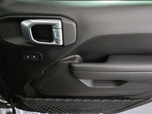 Used 2023 Jeep Wrangler Unlimited Rubicon 4xe image 23